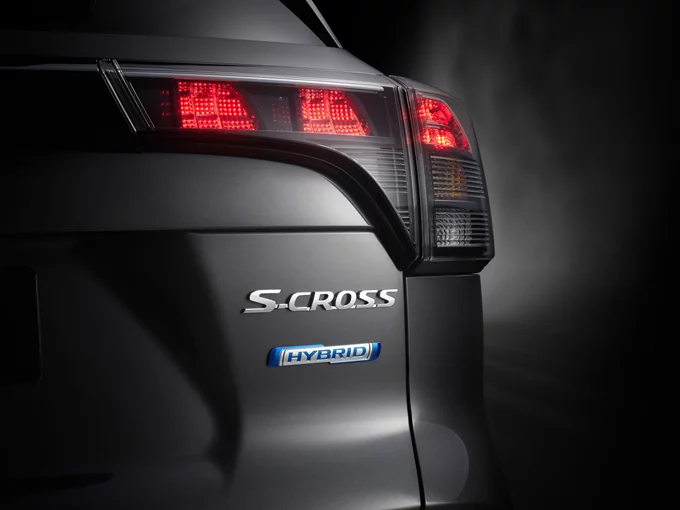 Suzuki S-Cross Badge