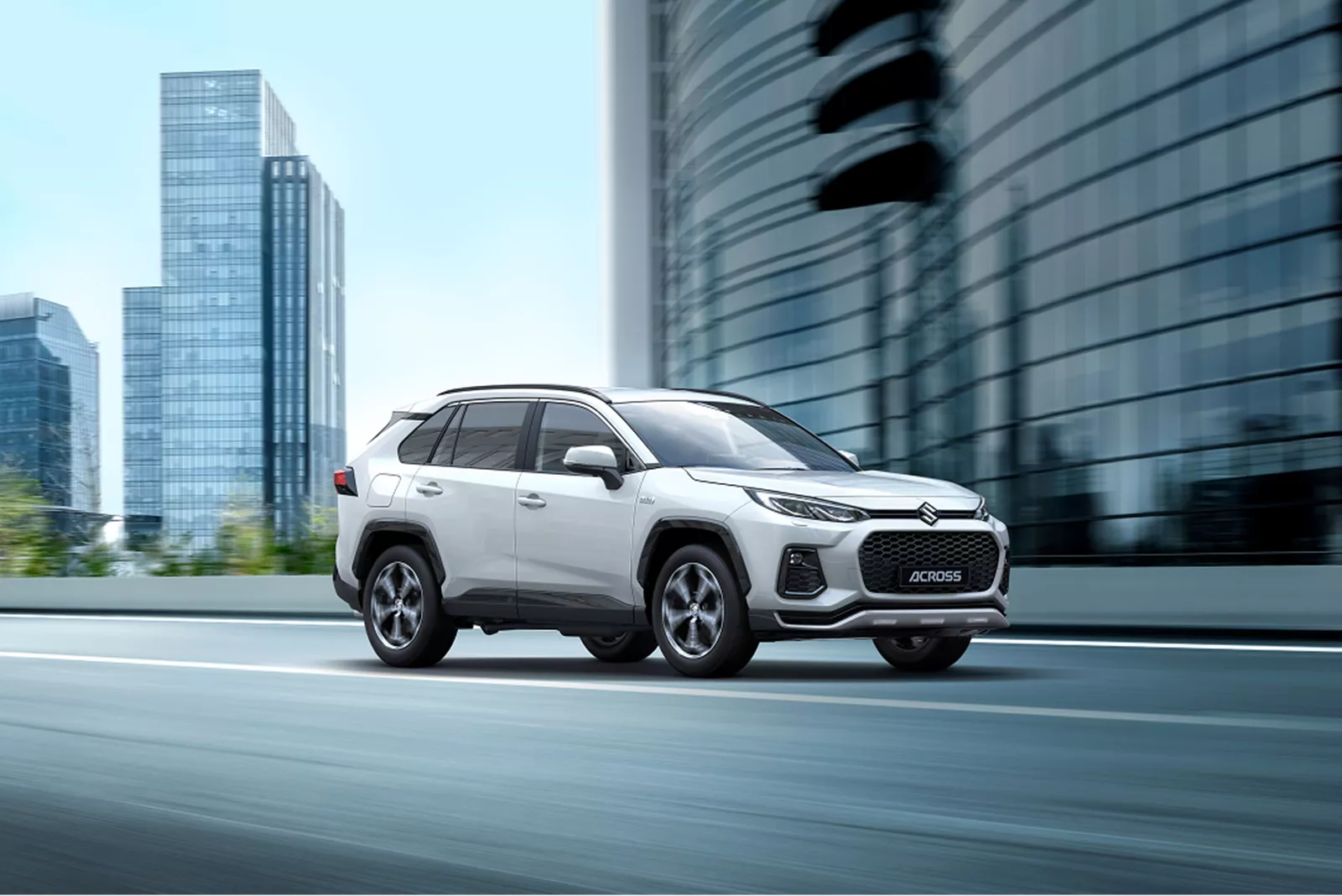 Suzuki Across in the city