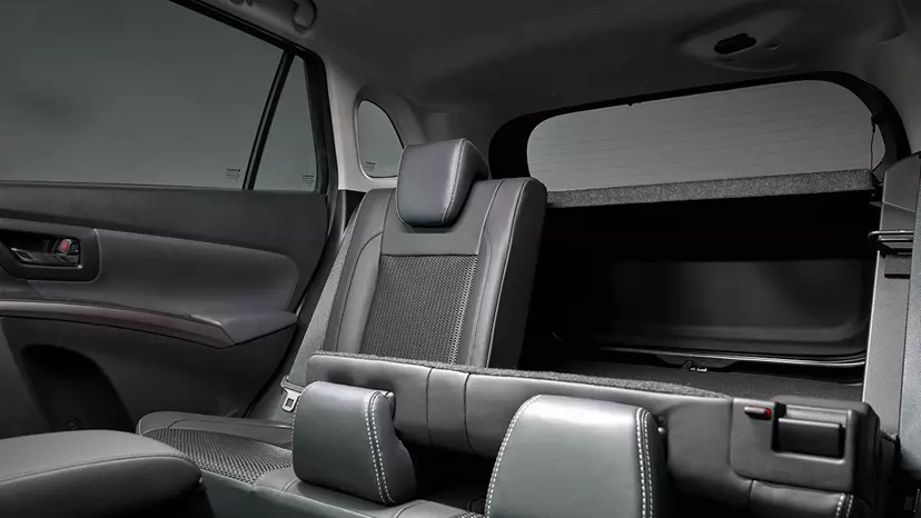 Guide to folding the rear seats in a Suzuki for extra storage.