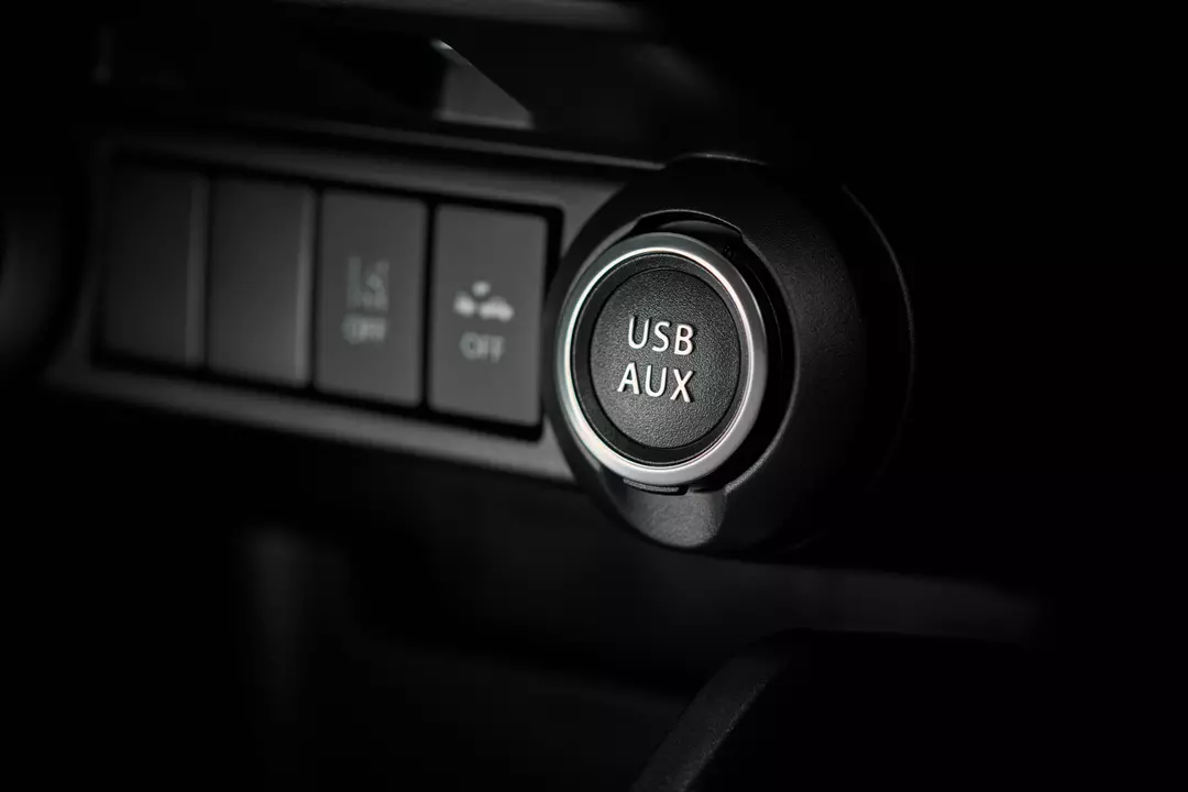 Suzuki Ignis USB Port