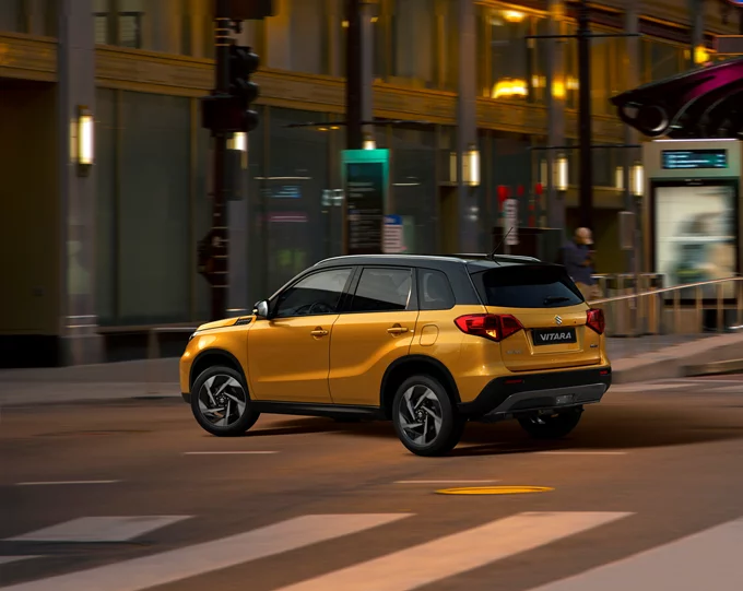 Suzuki Vitara Solar Yellow in city location