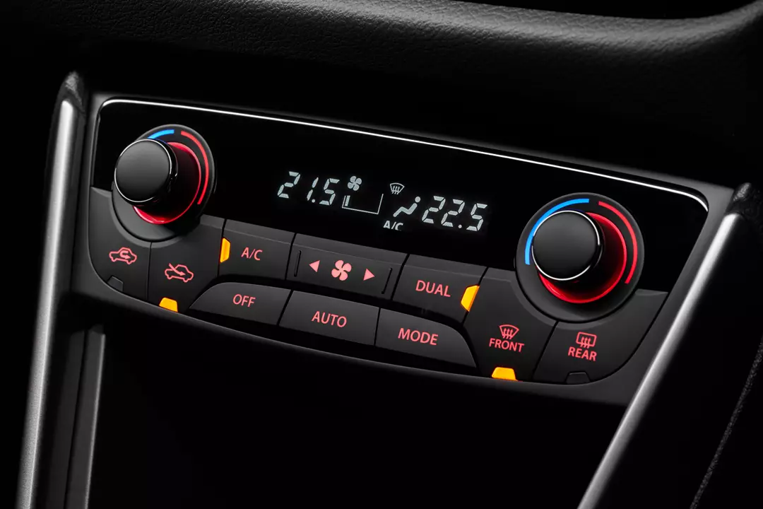 Suzuki S-Cross Climate Control