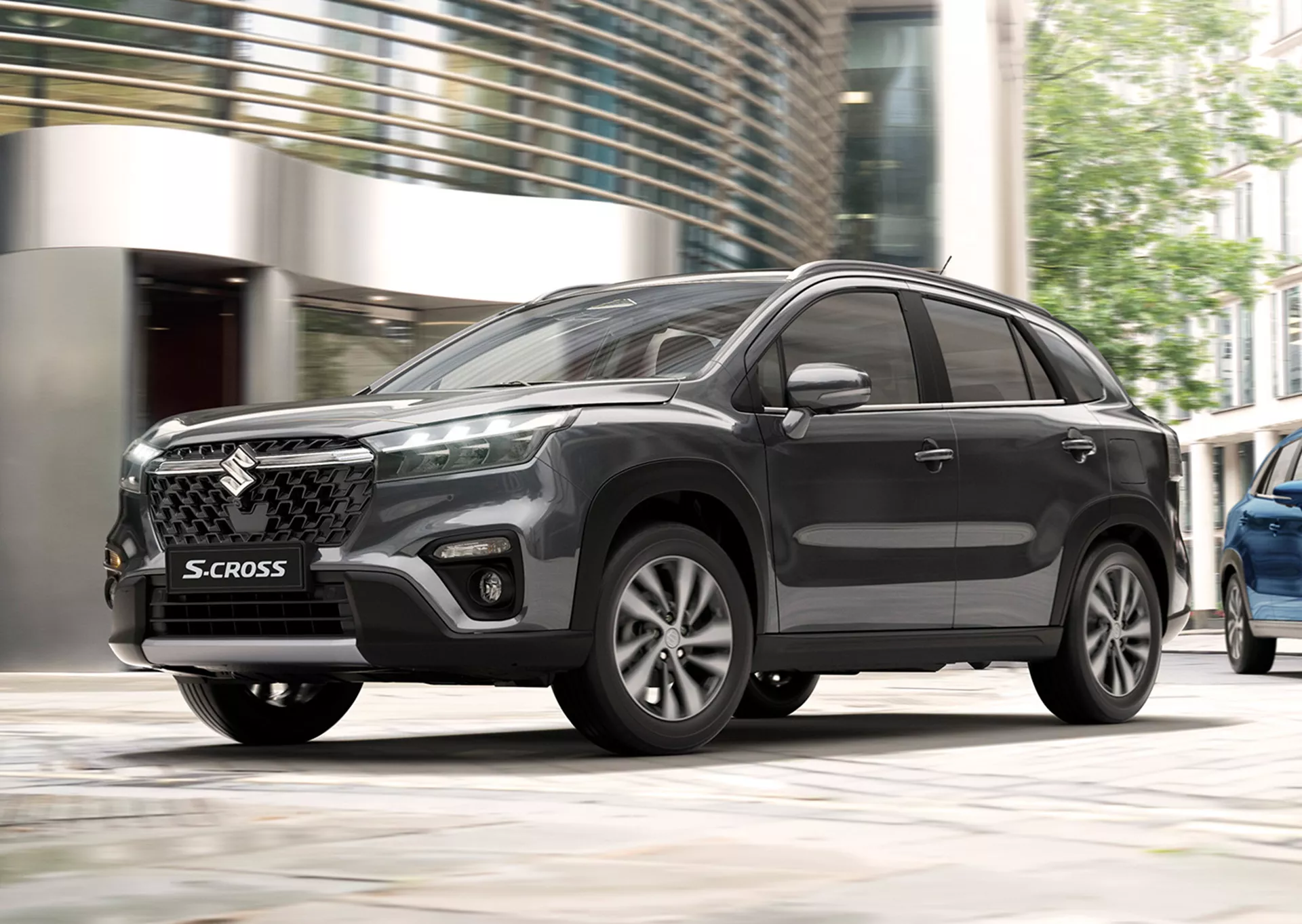 Suzuki S-Cross in the city